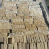 Piatra naturala - scapitat calcar Vistea pentru pereti, garduri, soclu, etc. Prelucrata manual bucata cu bucata ! Latime fixa, lungimi si grosimi variabile. Pret de producator !