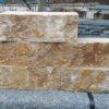 Piatra naturala - scapitat calcar Vistea pentru pereti, garduri, soclu, etc. Prelucrata manual bucata cu bucata ! Latime fixa, lungimi si grosimi variabile. Pret de producator !