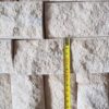 Piatra naturala - scapitat calcar Vistea pentru pereti, garduri, soclu, etc. Prelucrata manual bucata cu bucata ! Latime fixa, lungimi si grosimi variabile. Pret de producator !